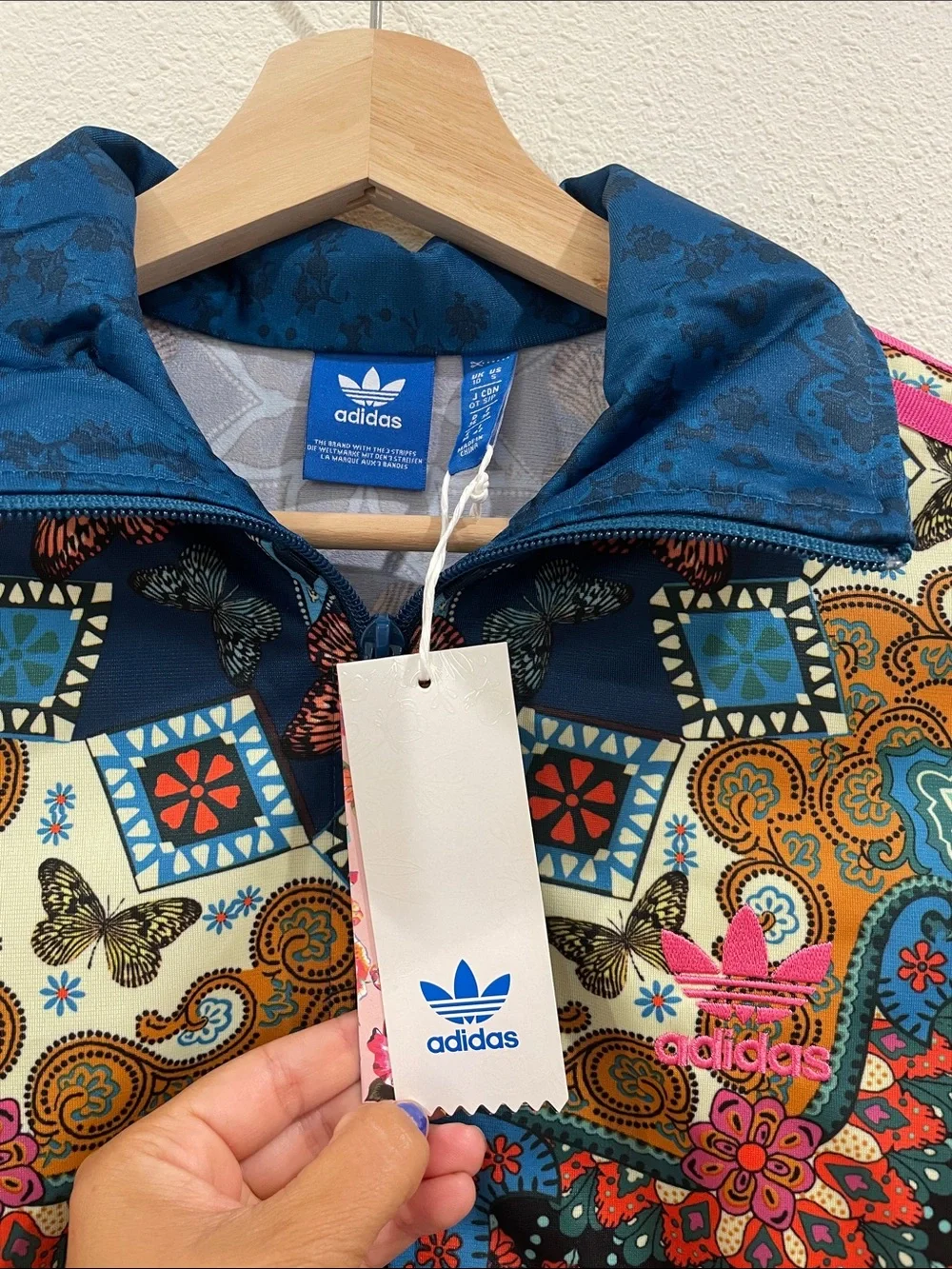 NWT Adidas Originals x Farm Rio Borbomix Track Jacket Brazilian Design Small